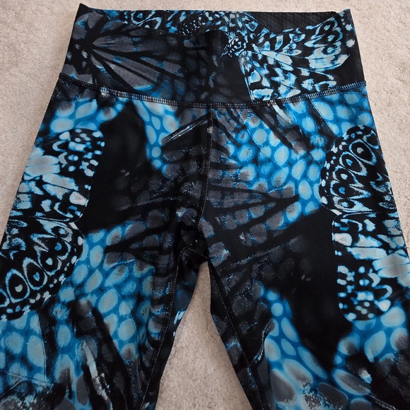 Champion Power Flex Butterfly Print Capris Leggings Womens Sz L Blue Athletic - Picture 2 of 10